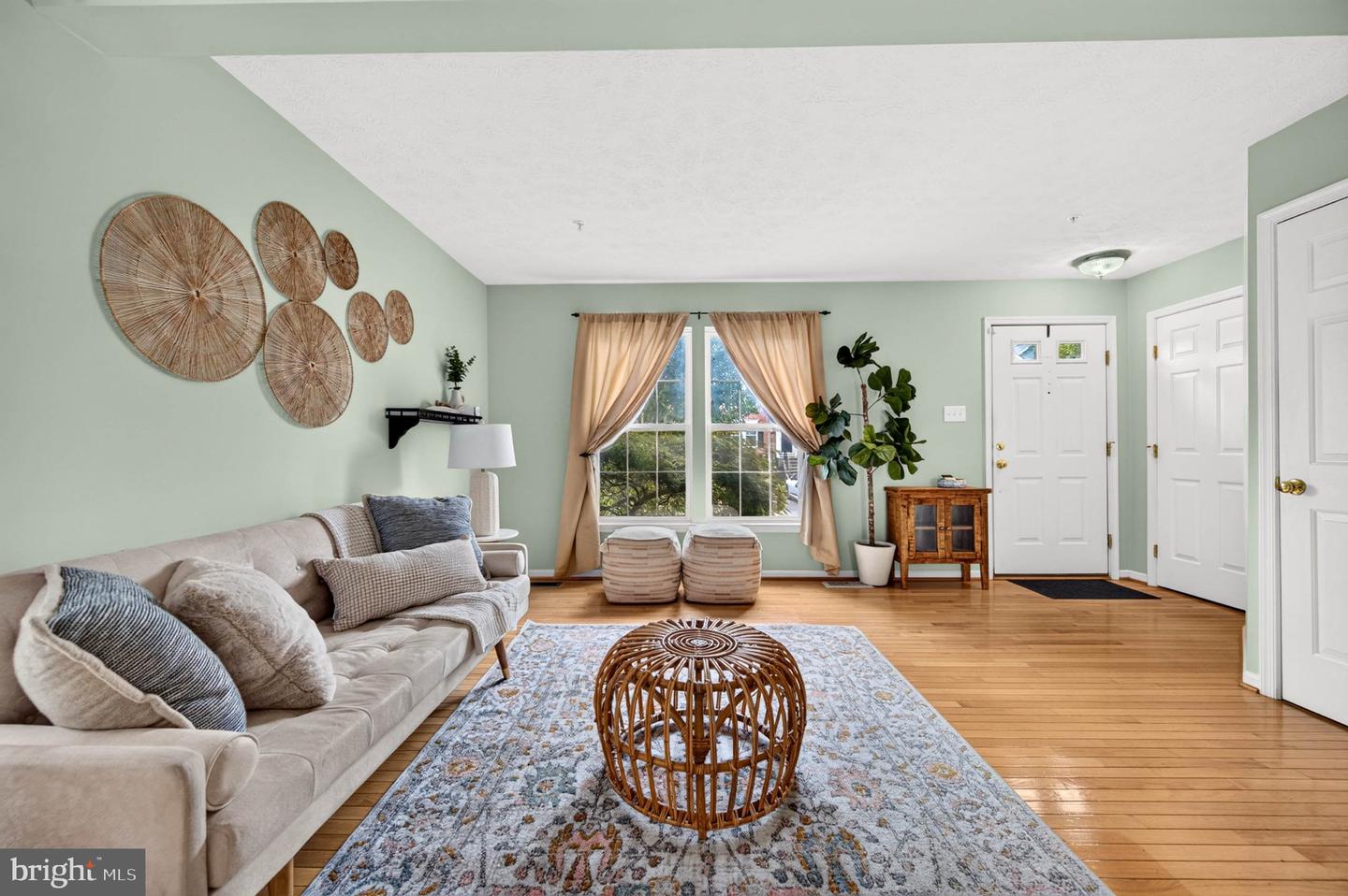 9800 Bayline Cir Property Photo 7