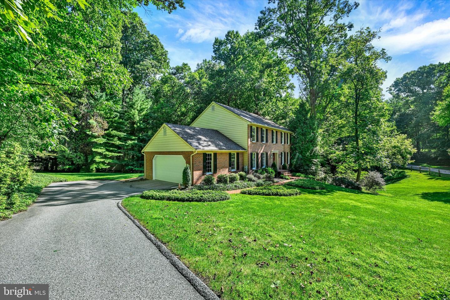 14226 Sawmill Ct Property Photo 3