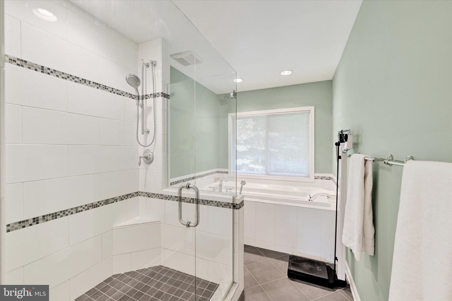 14226 Sawmill Ct Property Photo 29