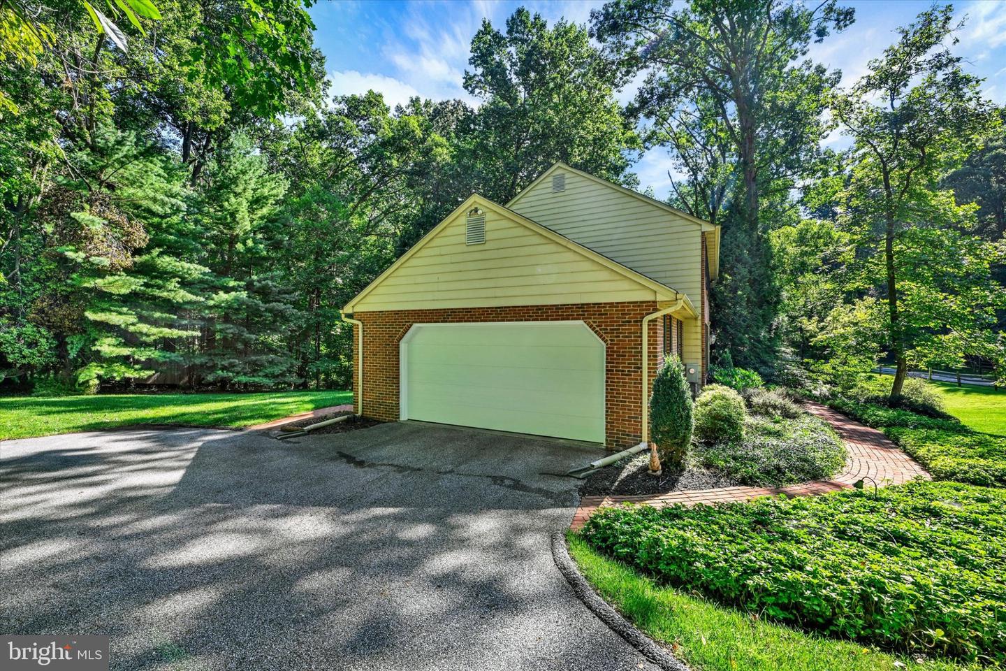 14226 Sawmill Ct Property Photo 44