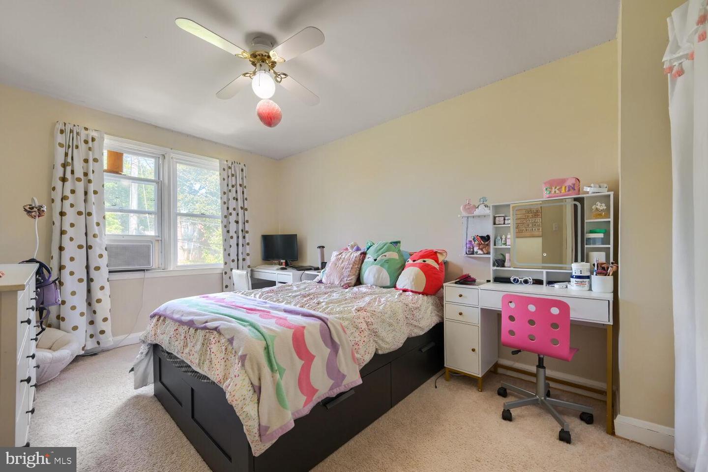 7042 Heathfield Rd Property Photo 14