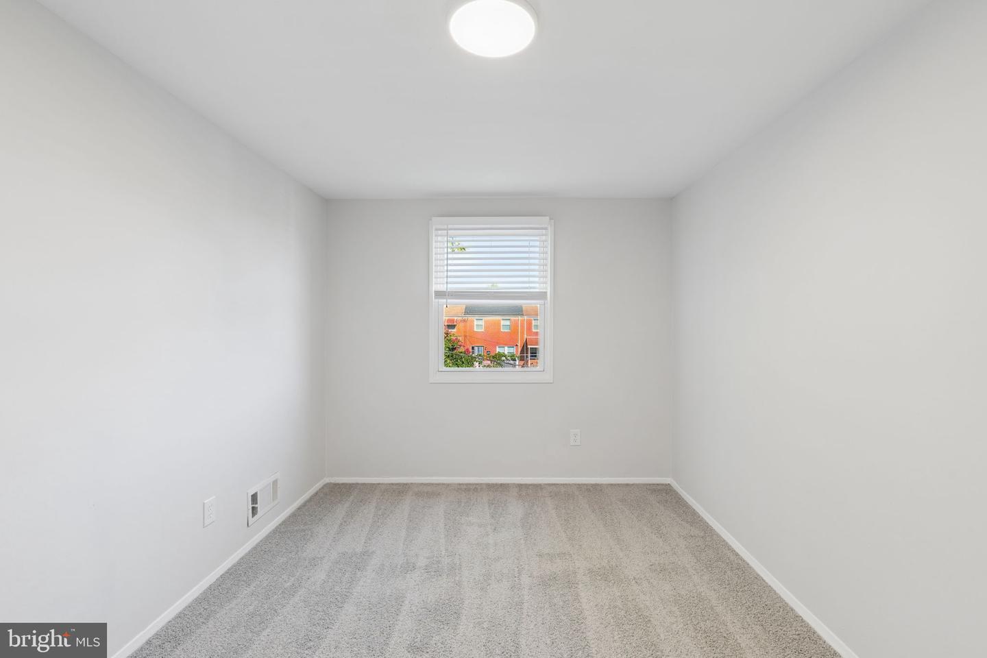 1006 Middleborough Rd Property Photo 23