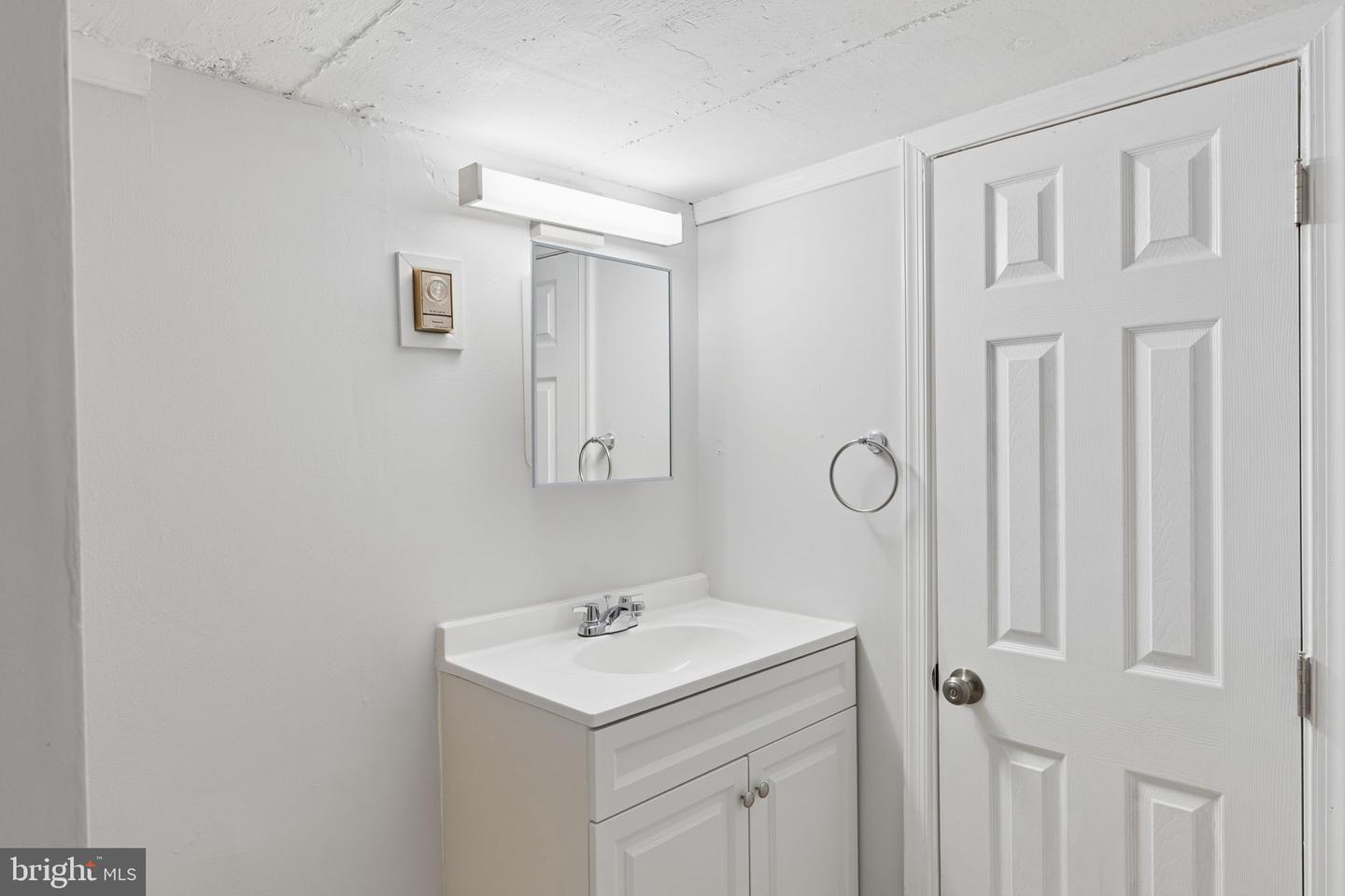 1006 Middleborough Rd Property Photo 29