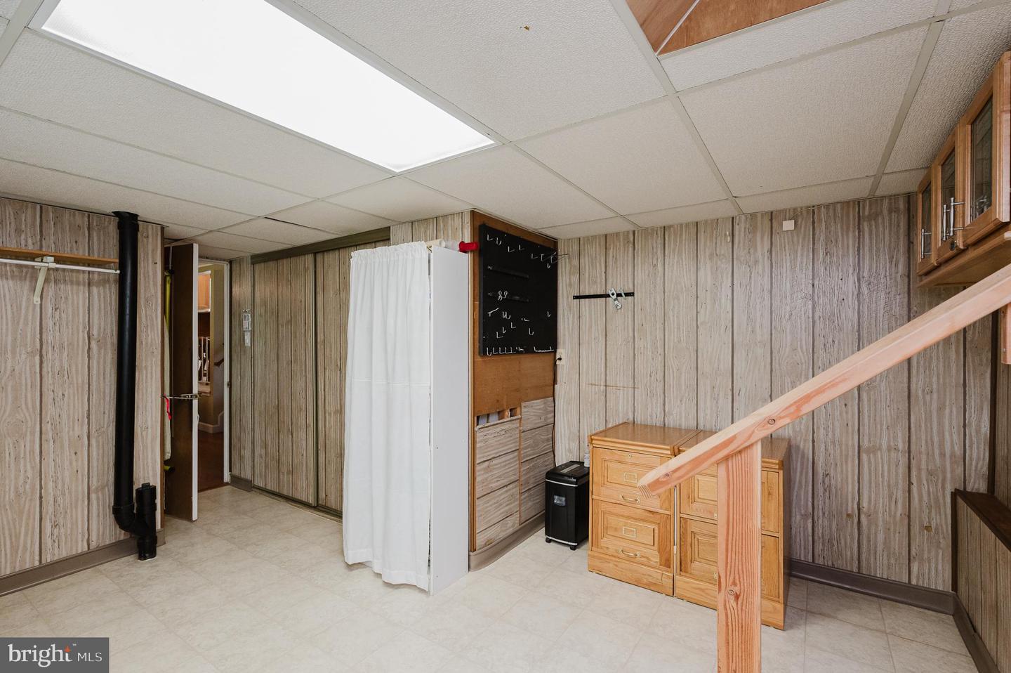 9001 Deviation Rd Property Photo 29
