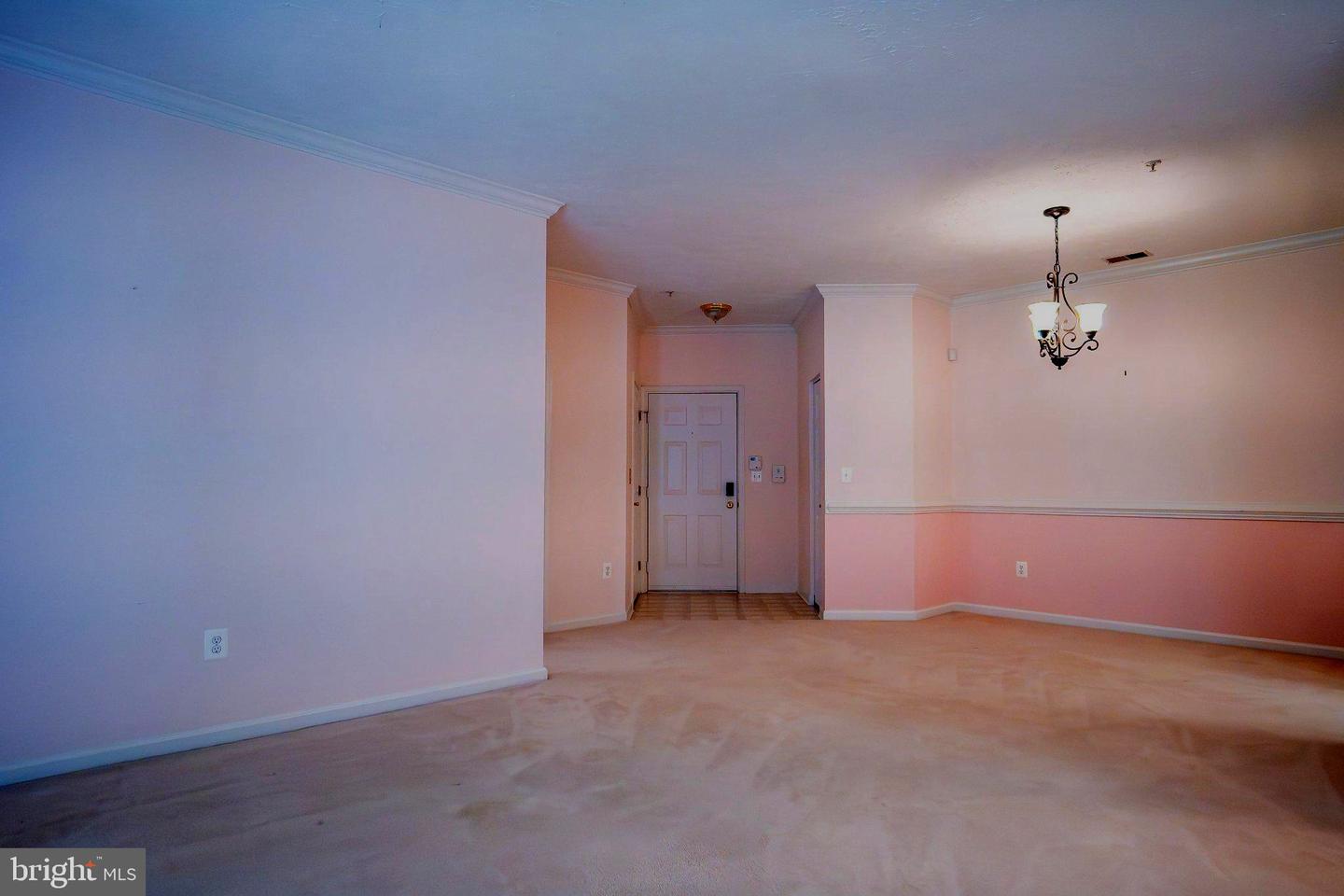 5 Brook Farm #5b Property Photo 4