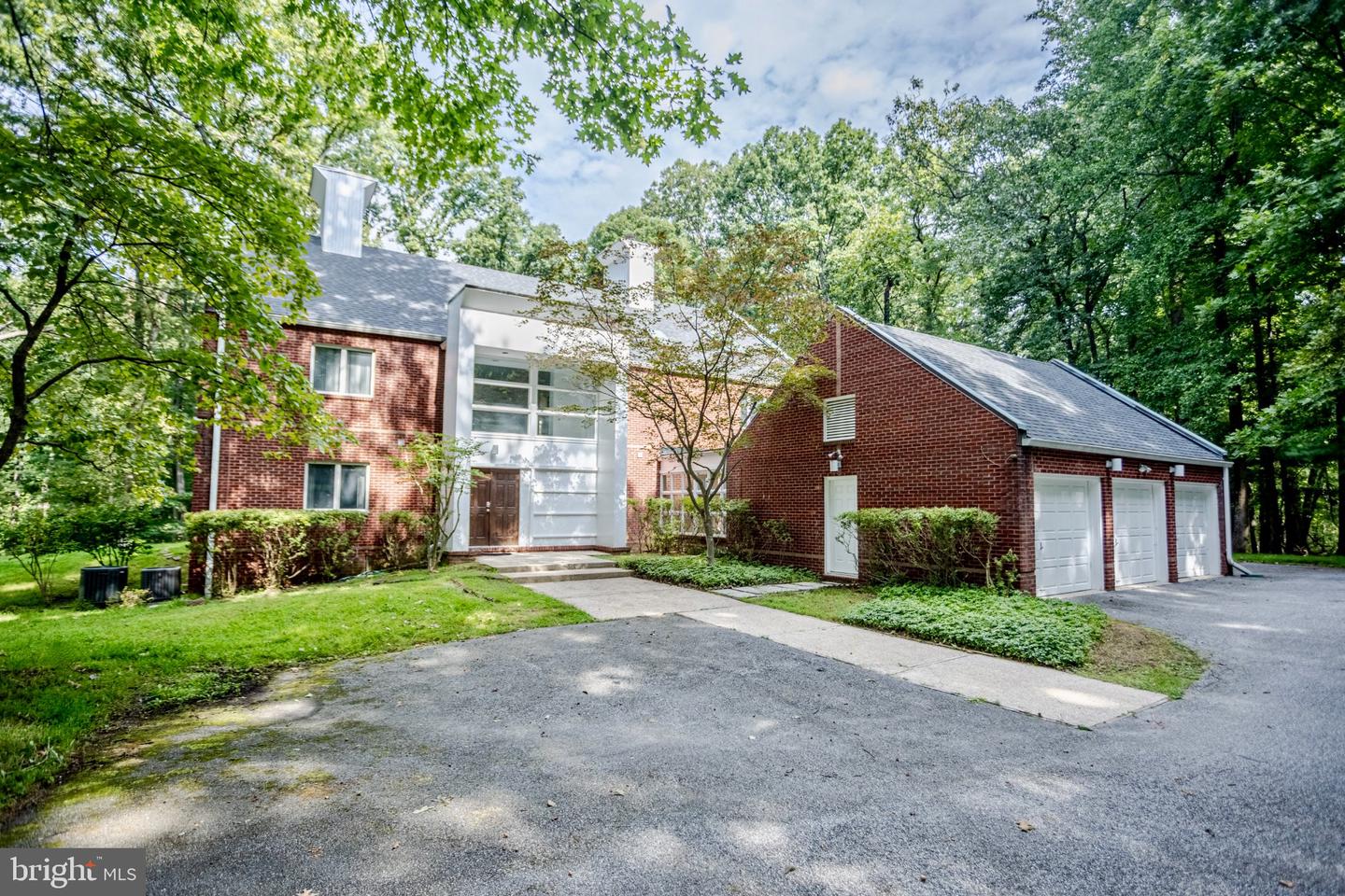 1610 Barthel Rd Property Photo 1