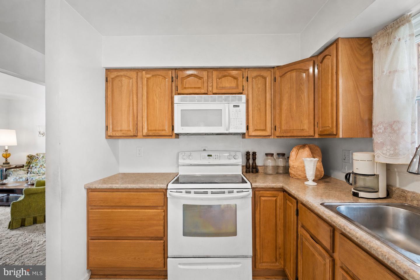 4525 Fitch Ave Property Photo 15