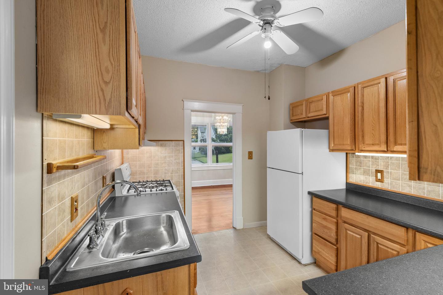 35 Glenwood Ave Property Photo 19