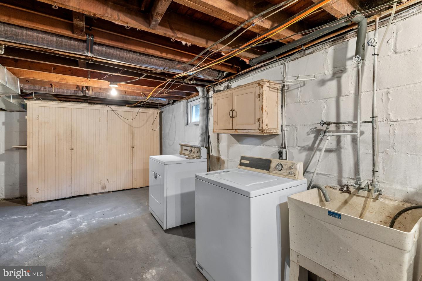 35 Glenwood Ave Property Photo 31