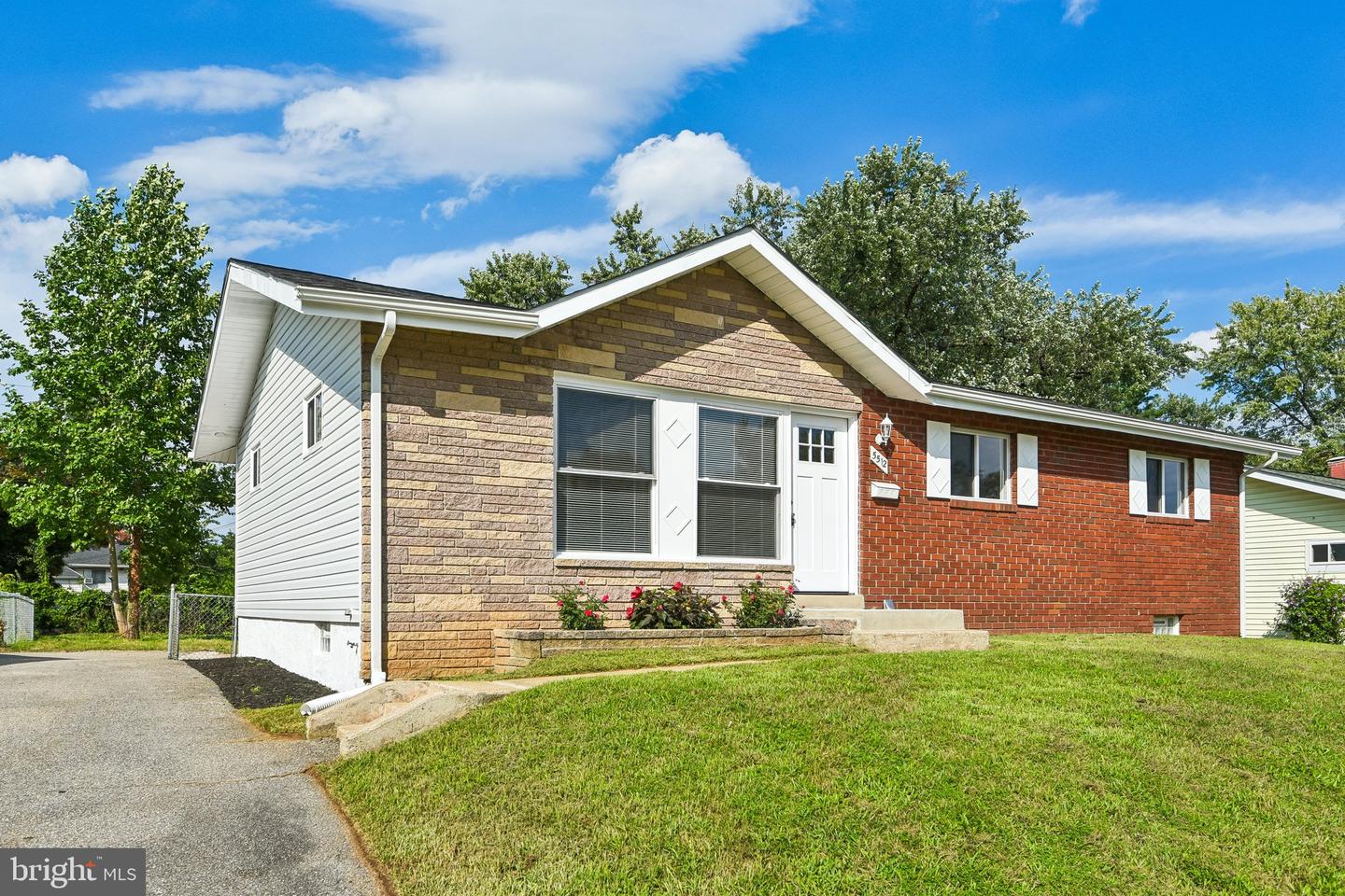 5512 Northgreen Rd Property Photo 4