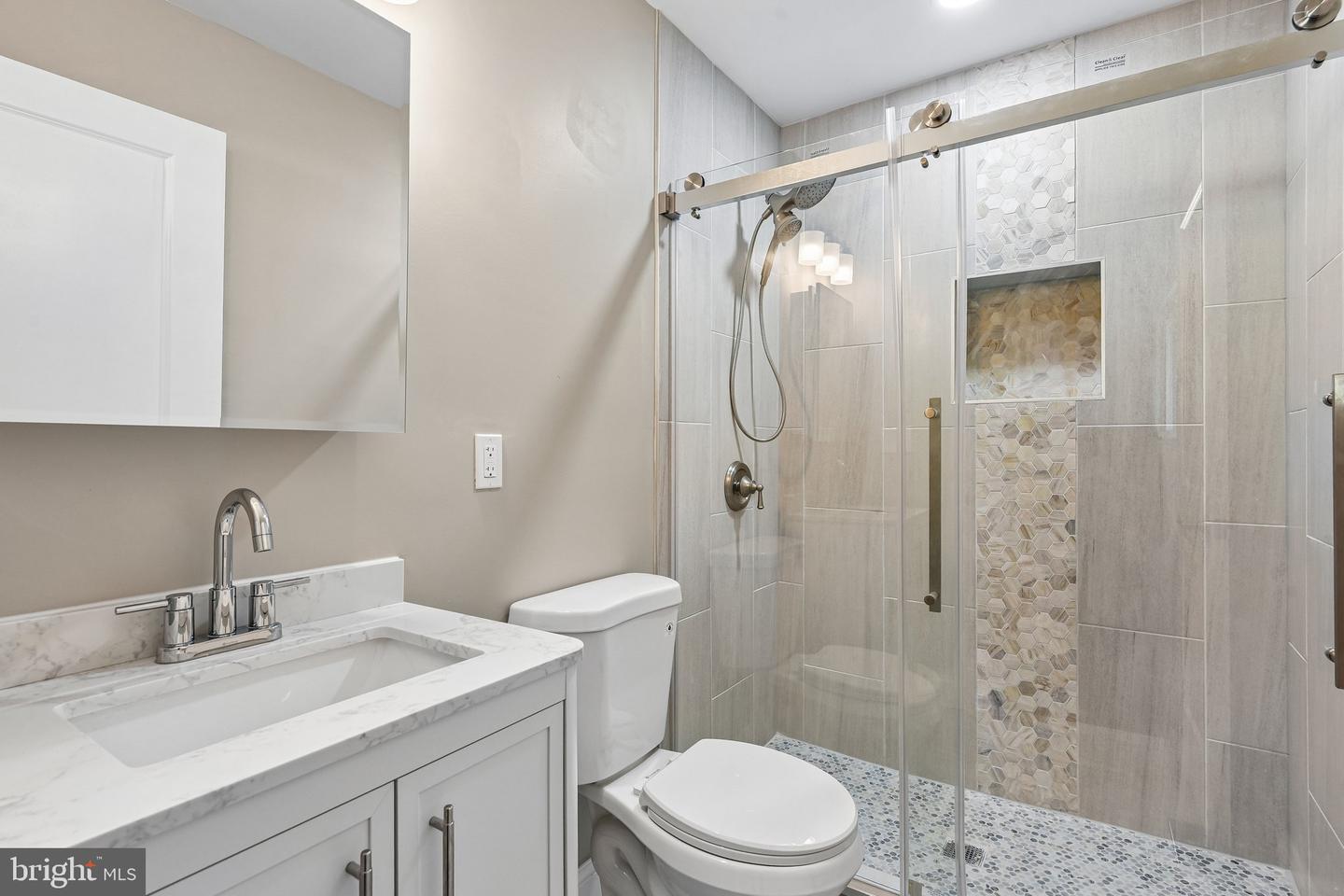 5512 Northgreen Rd Property Photo 17
