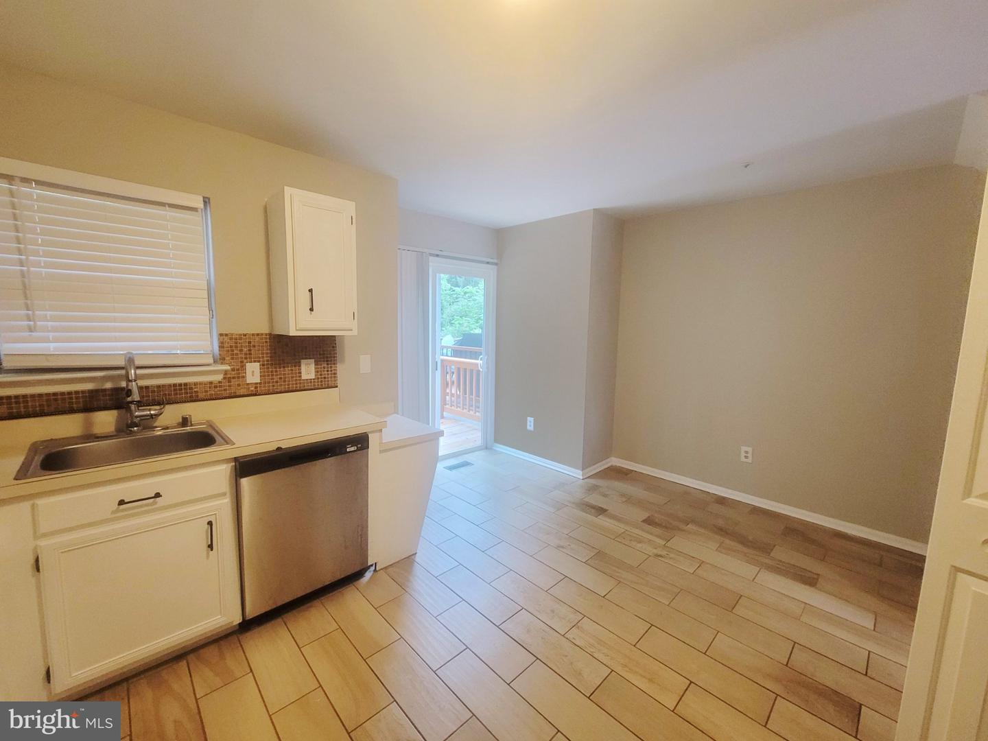 4744 Wainwright Cir Property Photo 11