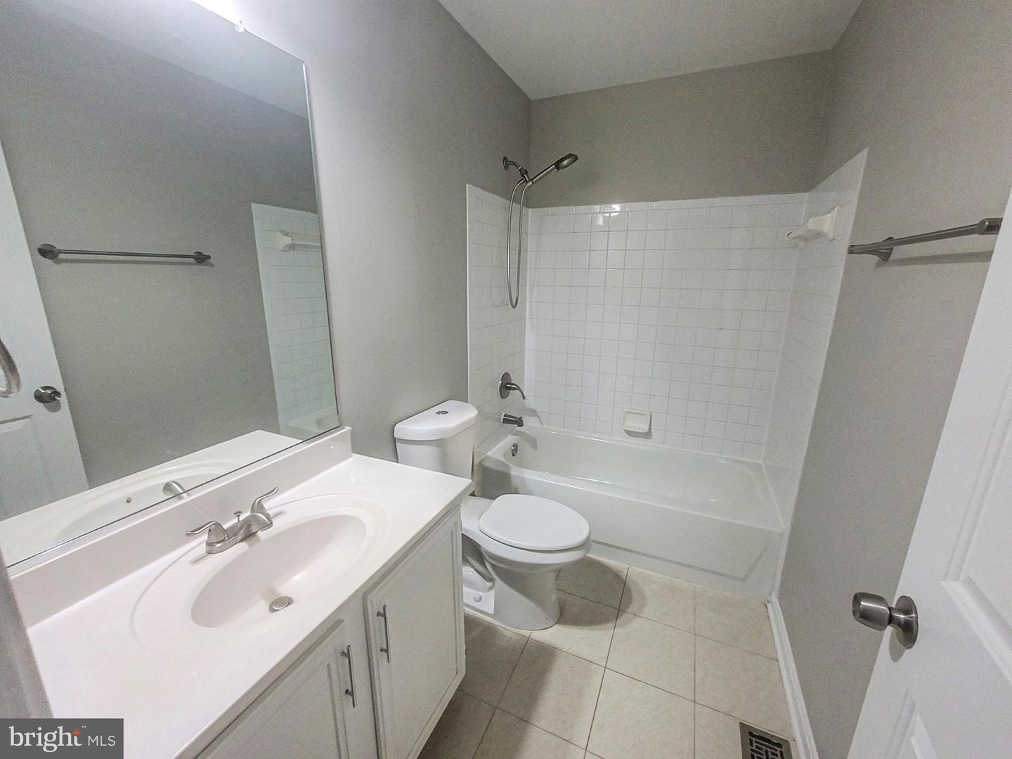 4744 Wainwright Cir Property Photo 17