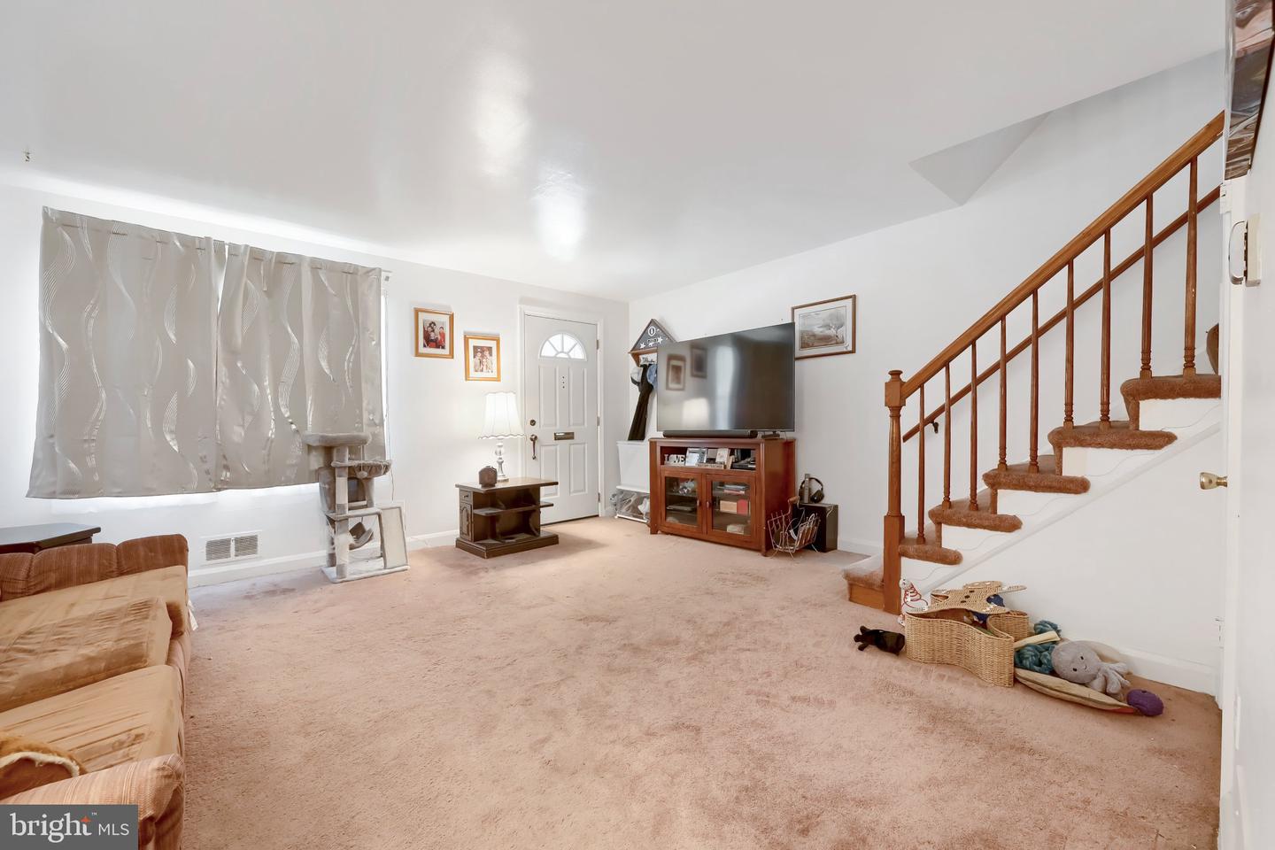 2210 Firethorn Rd Property Photo 3