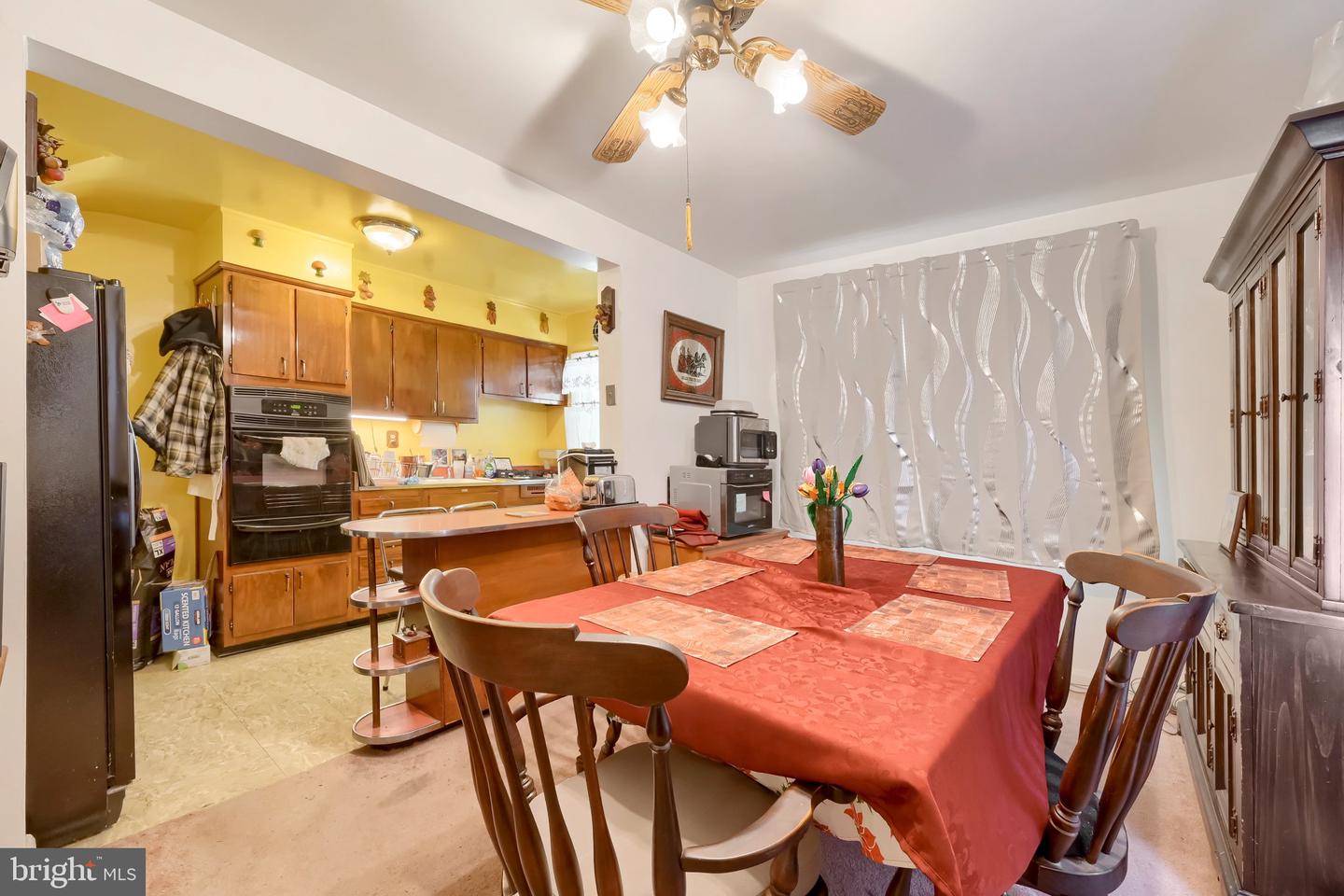 2210 Firethorn Rd Property Photo 5