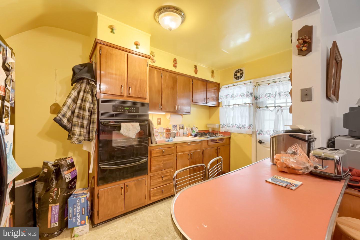 2210 Firethorn Rd Property Photo 6
