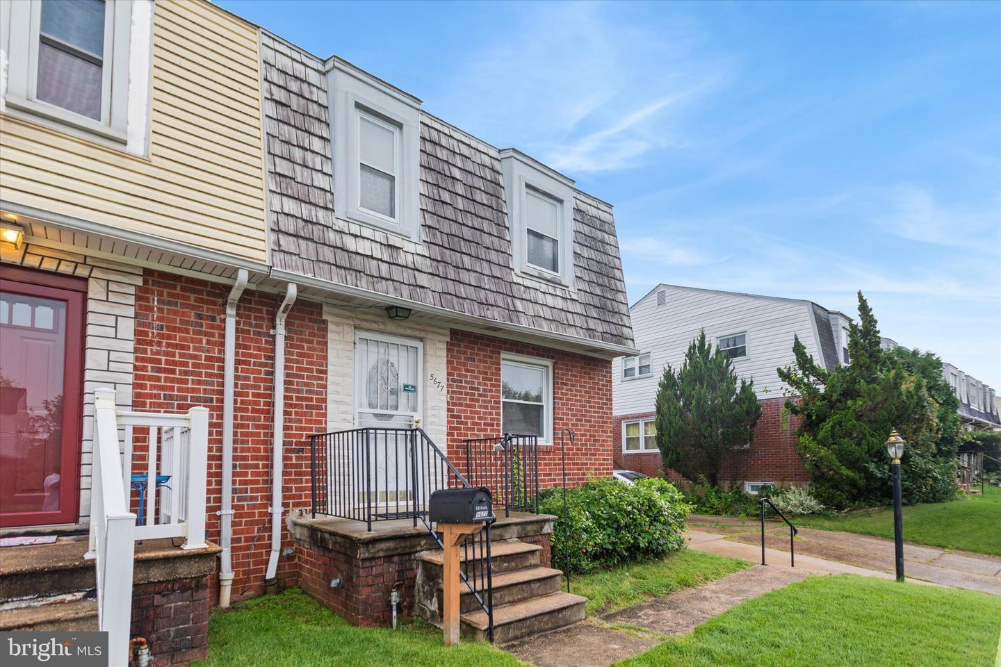 5677 Arnhem Rd Property Photo 2