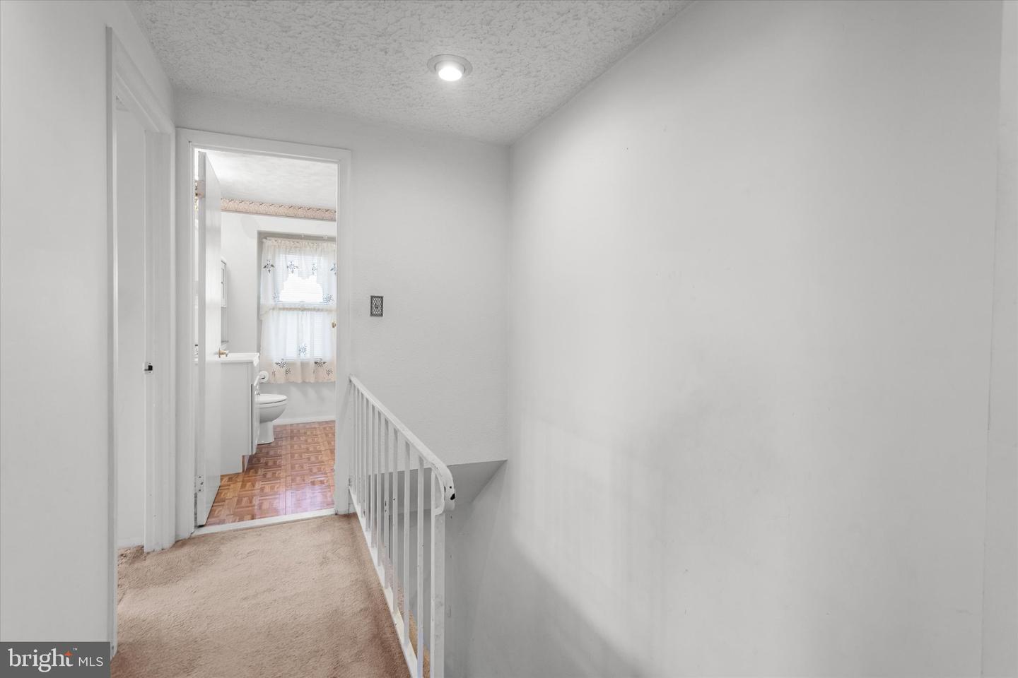 5677 Arnhem Rd Property Photo 13