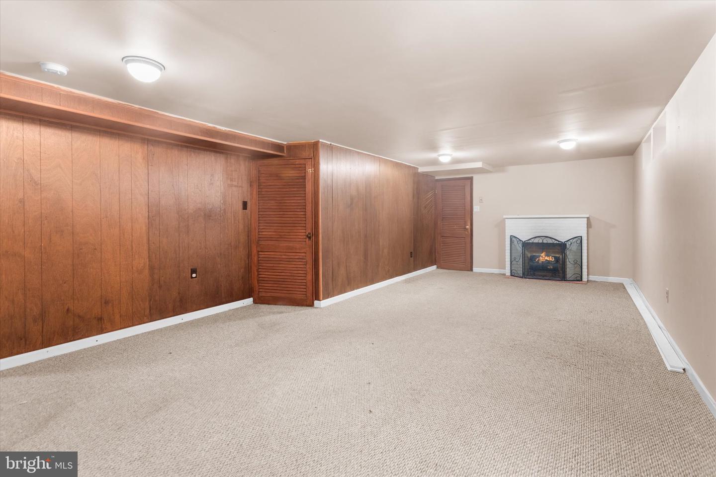 5677 Arnhem Rd Property Photo 19