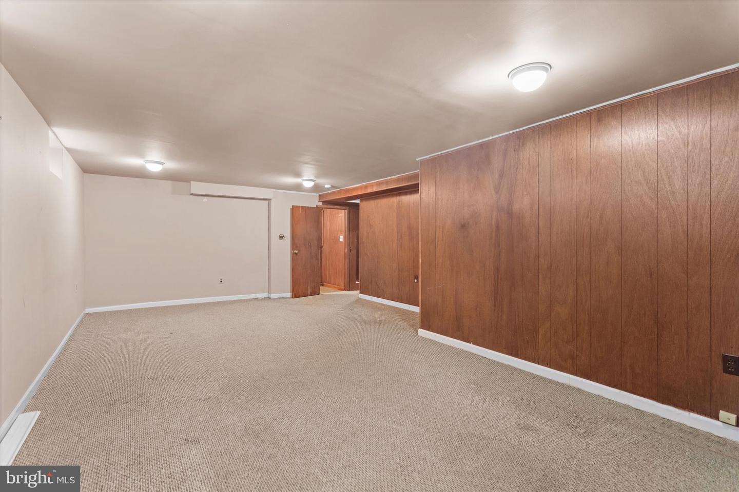 5677 Arnhem Rd Property Photo 20