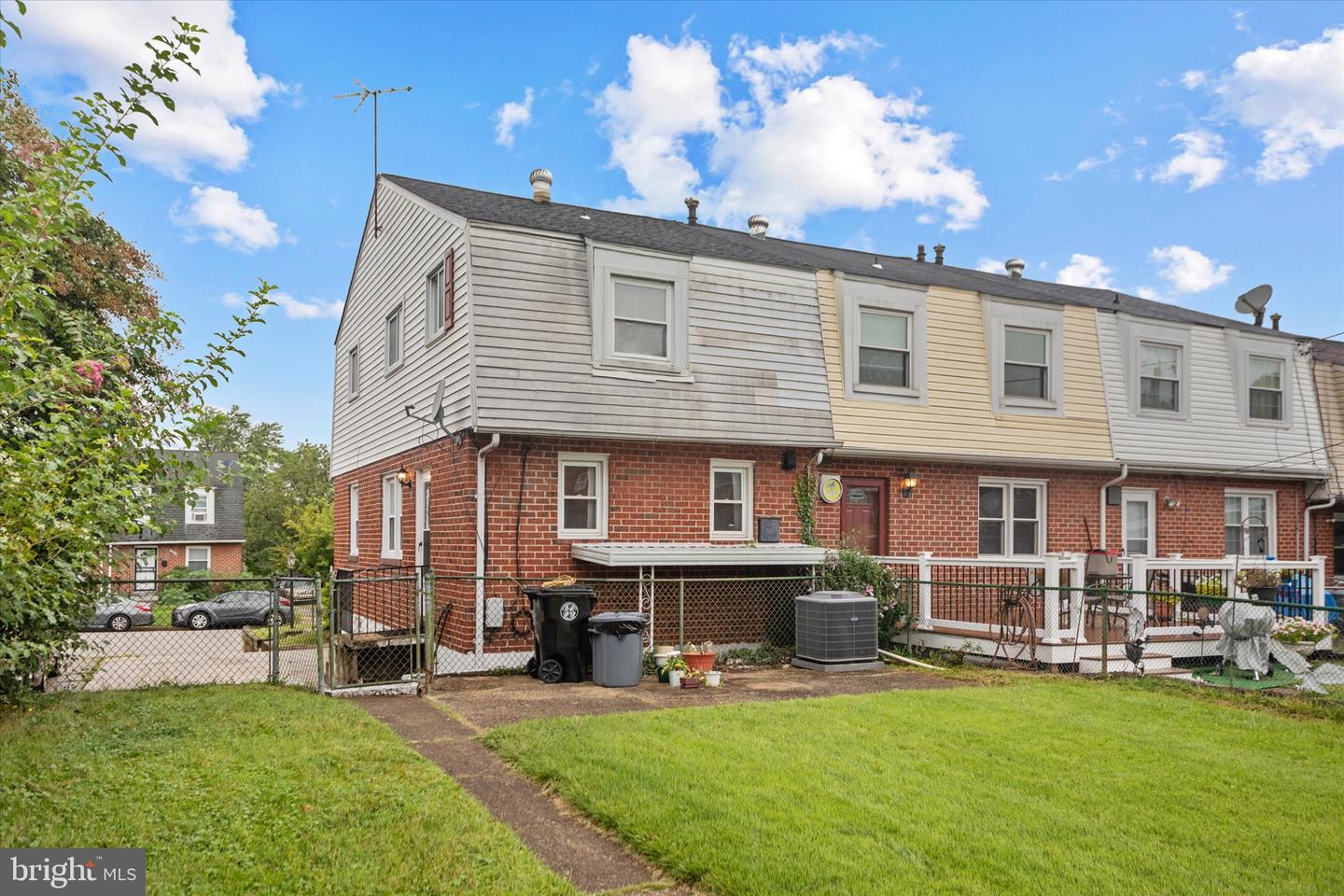 5677 Arnhem Rd Property Photo 25