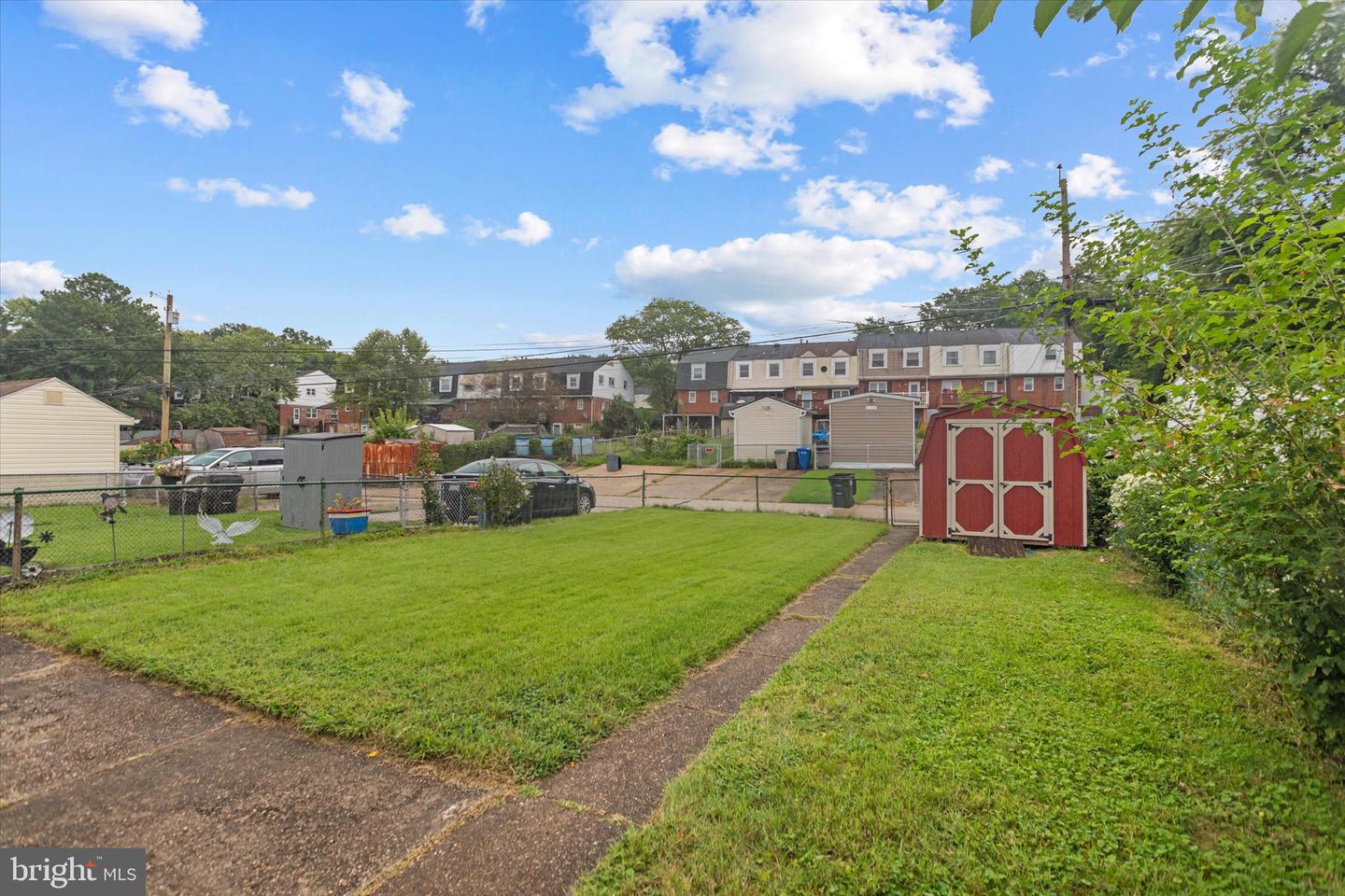 5677 Arnhem Rd Property Photo 27