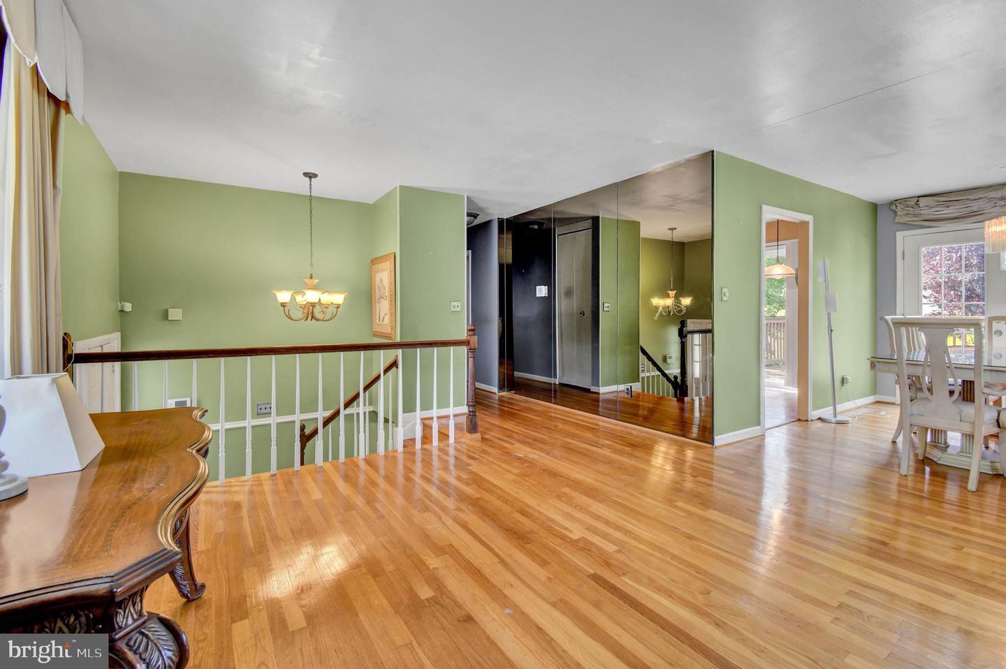 6811 Fox Meadow Rd Property Photo 6