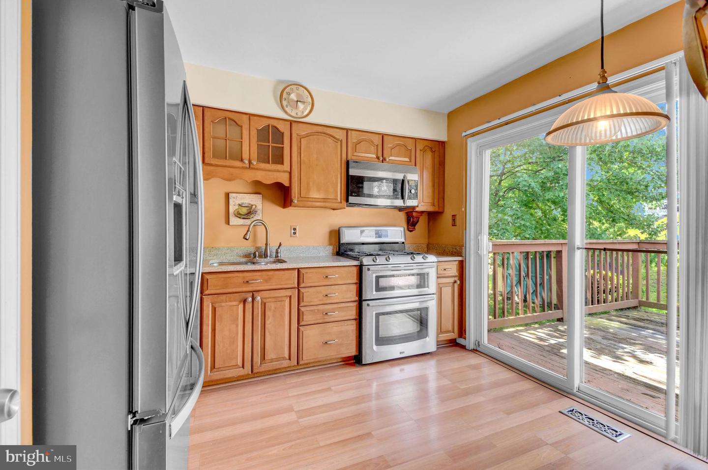 6811 Fox Meadow Rd Property Photo 8