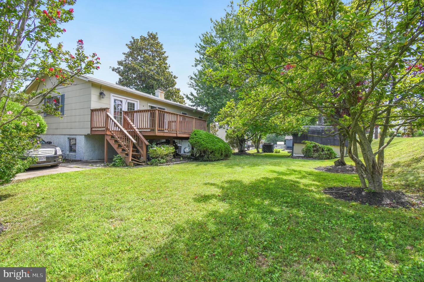 6811 Fox Meadow Rd Property Photo 11
