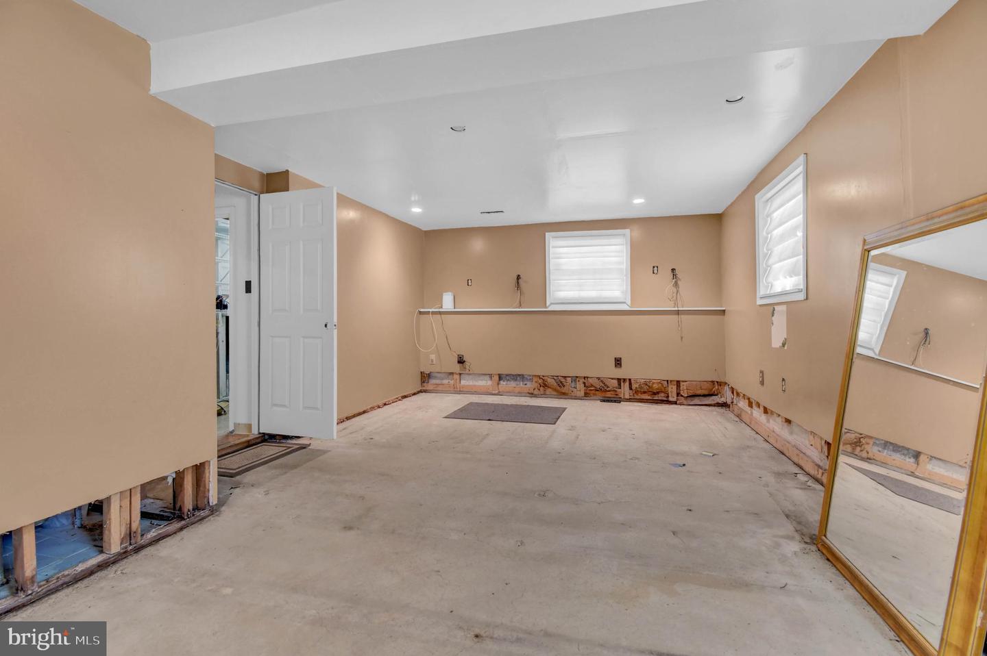 6811 Fox Meadow Rd Property Photo 20