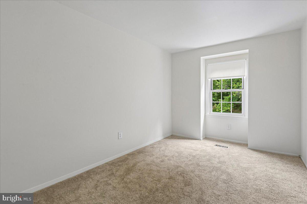 28 Melken Court #7g Property Photo 12
