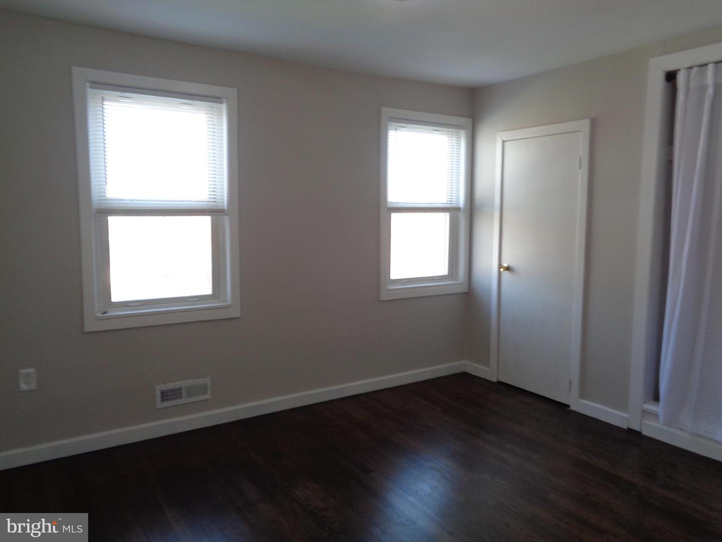 7150 Eastbrook Ave Property Photo 10