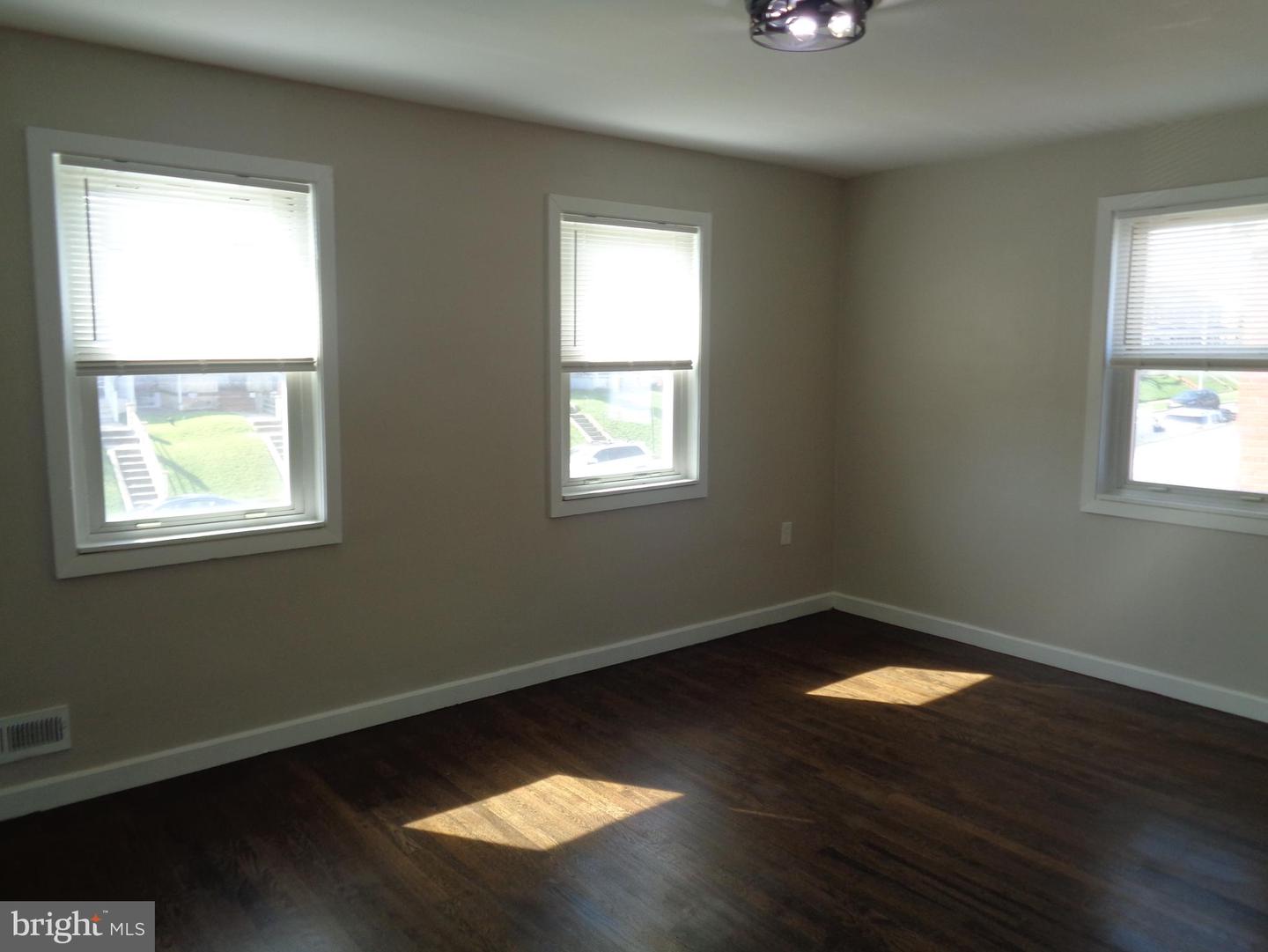 7150 Eastbrook Ave Property Photo 14