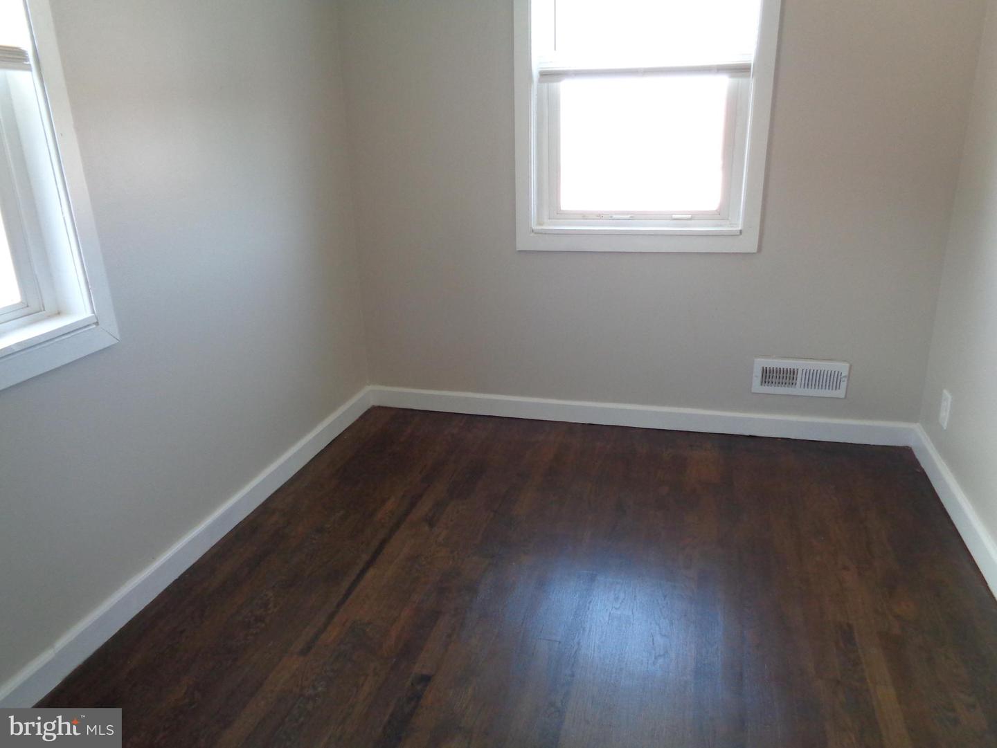 7150 Eastbrook Ave Property Photo 16