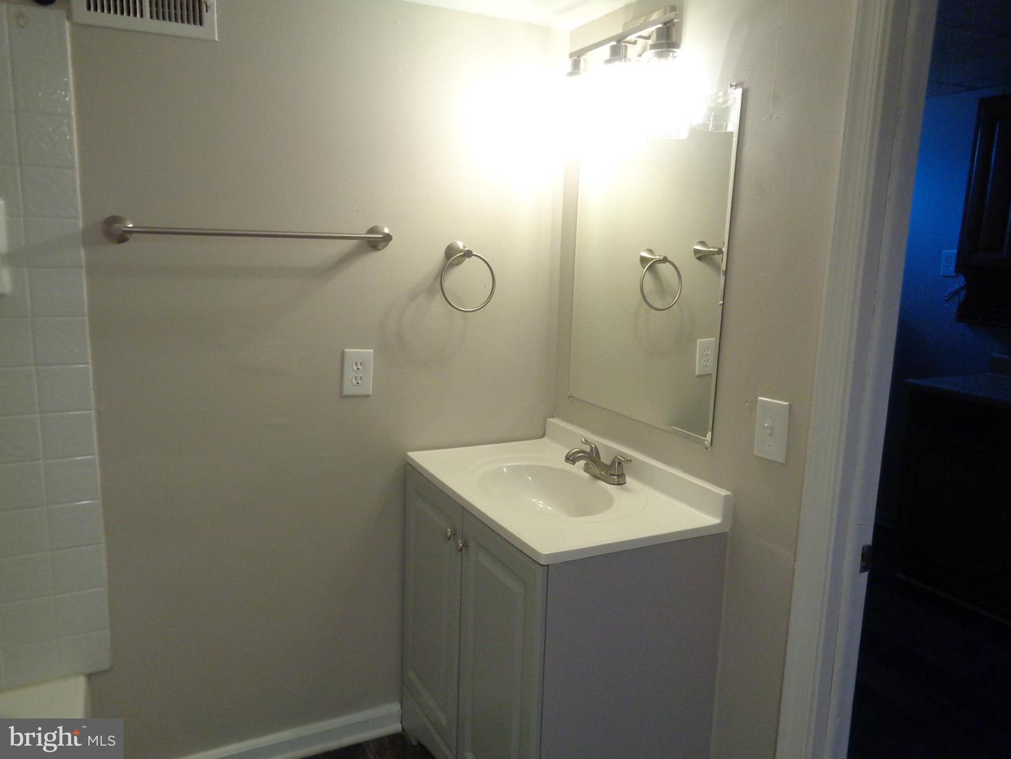 7150 Eastbrook Ave Property Photo 29