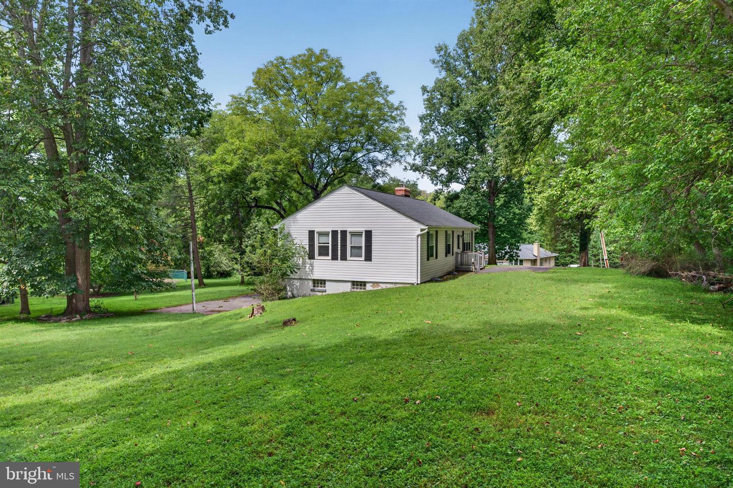 16 Balfred Ave Property Photo 3