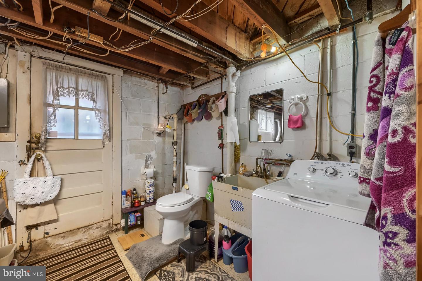 834 Arncliffe Rd Property Photo 22
