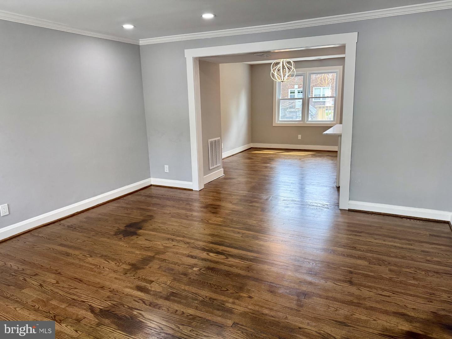 6633 Frederick Rd Property Photo 4