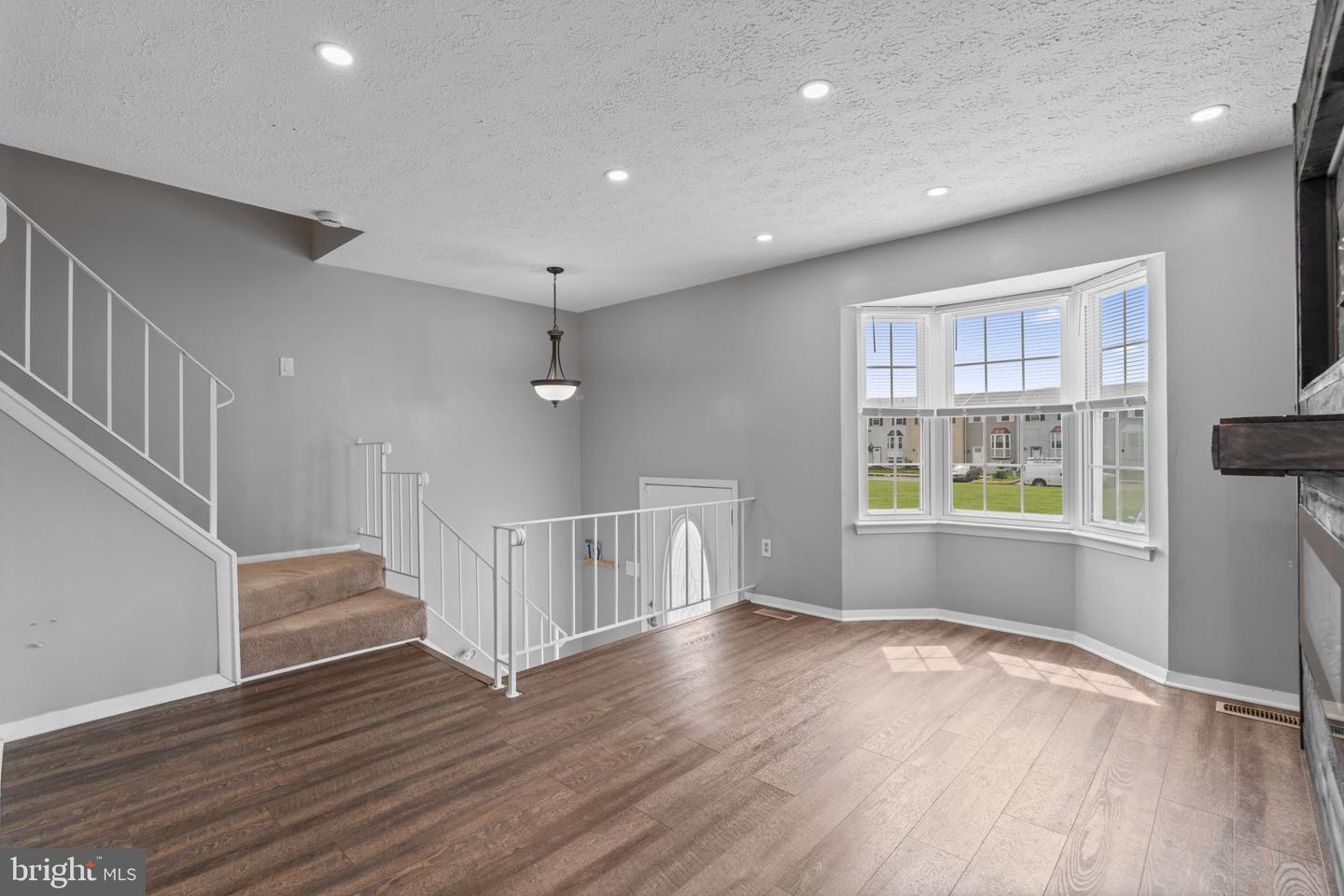 19 Joggins Ct Property Photo 6