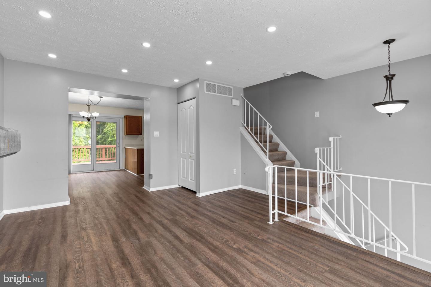19 Joggins Ct Property Photo 7