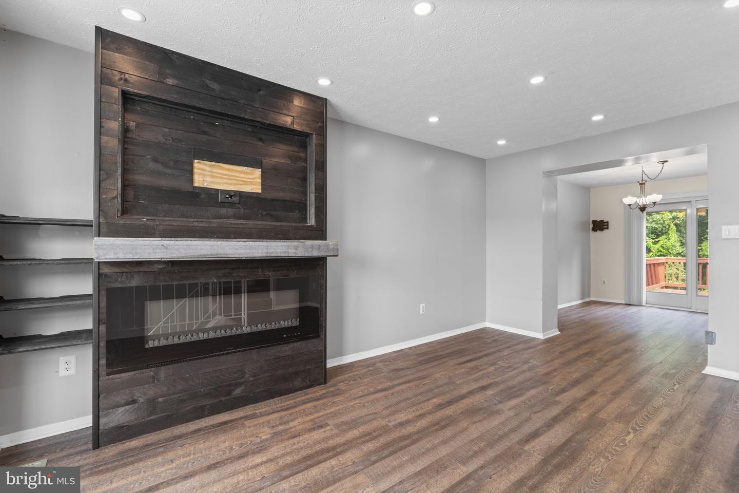 19 Joggins Ct Property Photo 8
