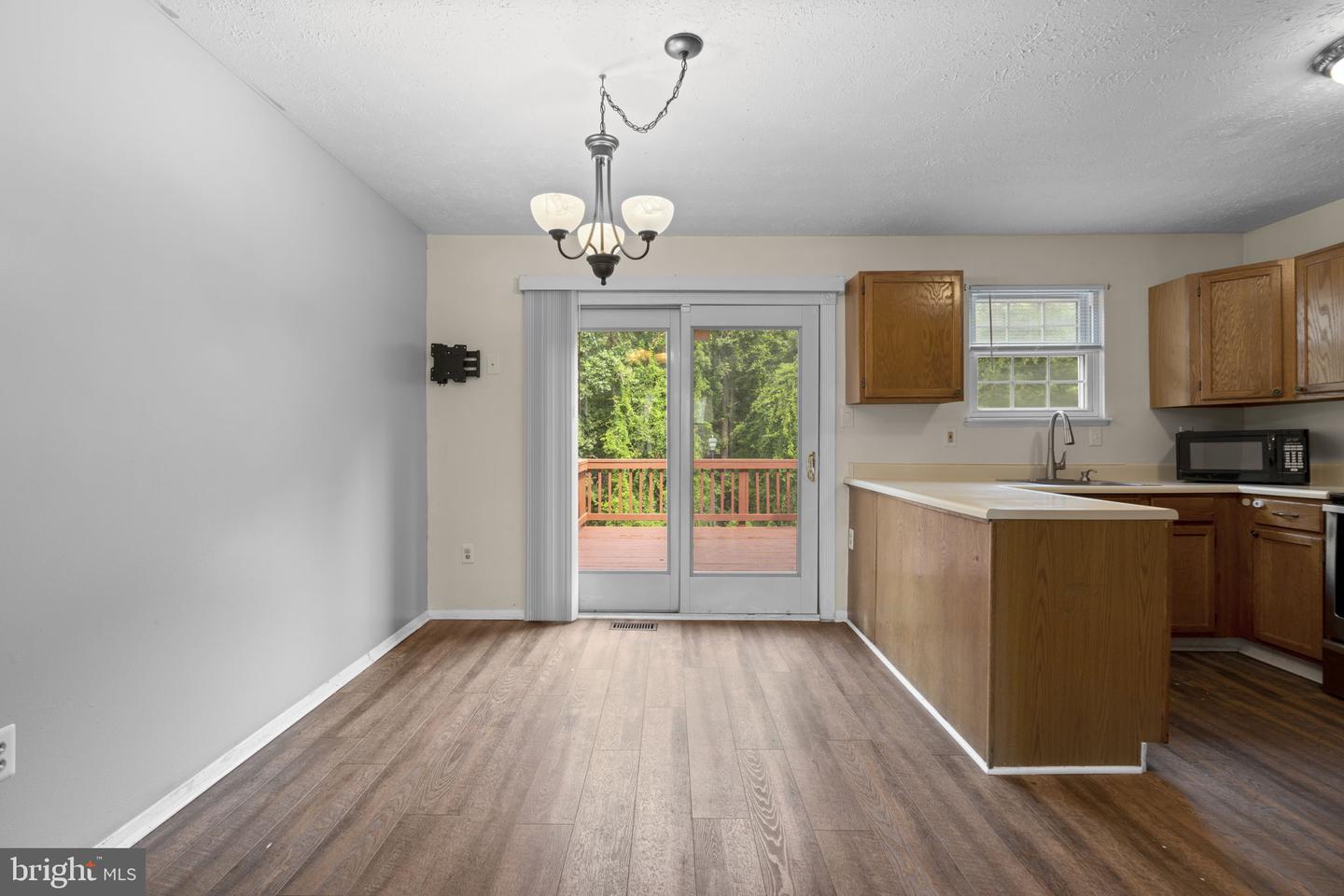 19 Joggins Ct Property Photo 9