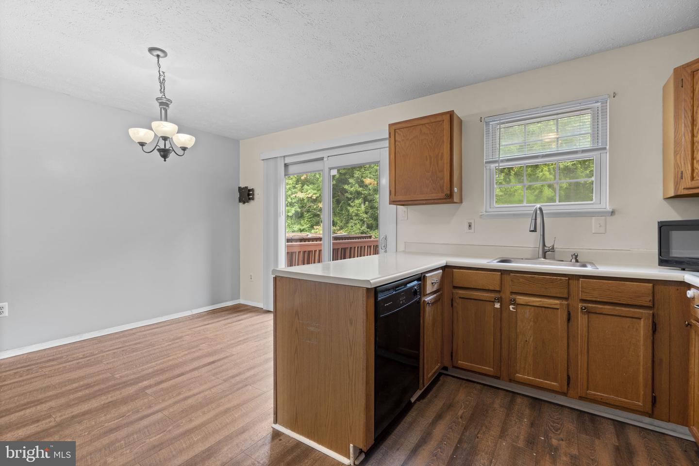 19 Joggins Ct Property Photo 12