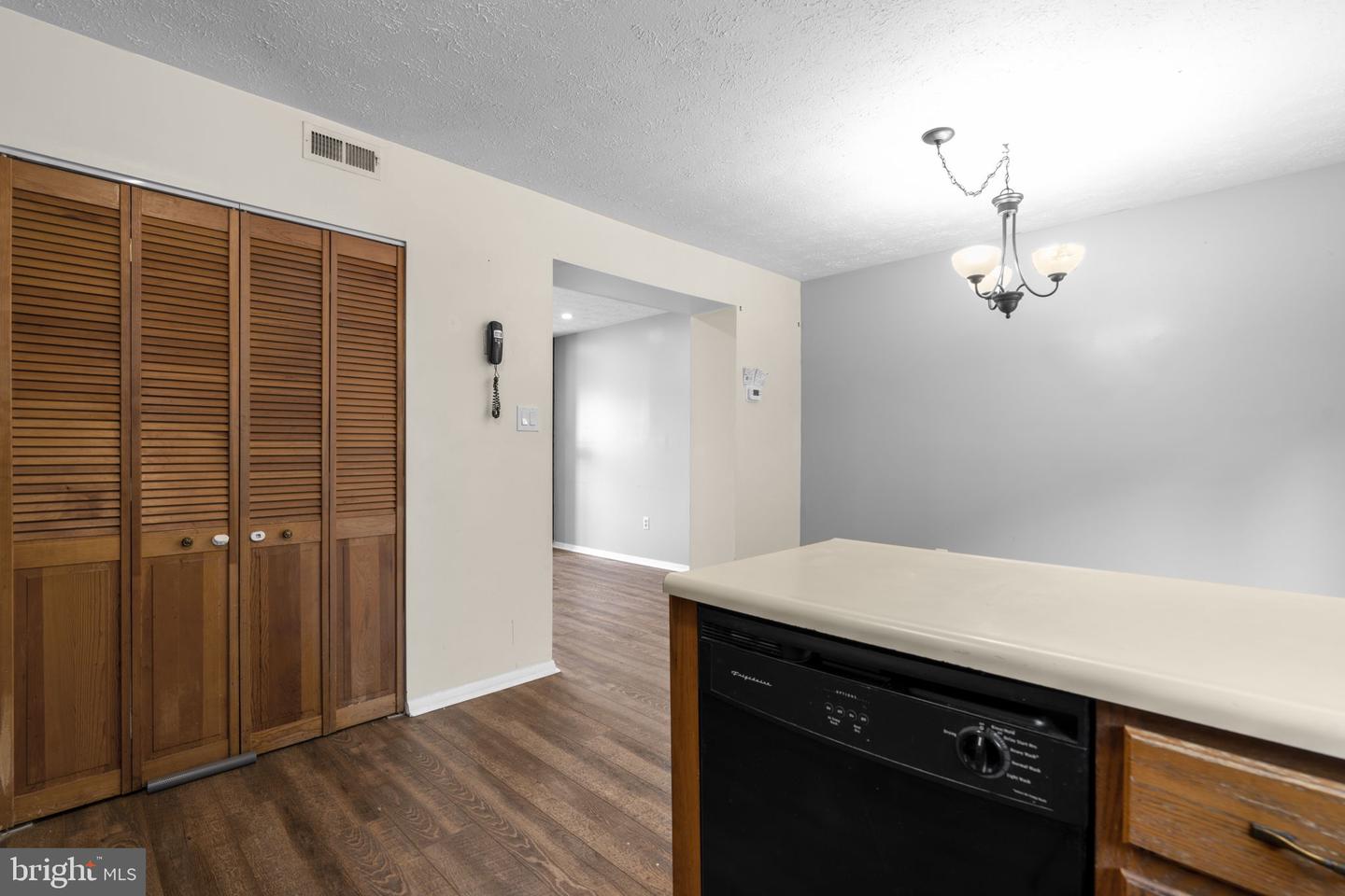 19 Joggins Ct Property Photo 13