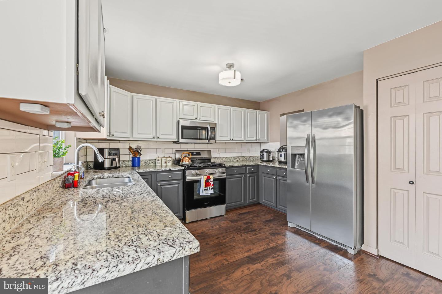 9847 Bon Haven Lane Property Photo 3