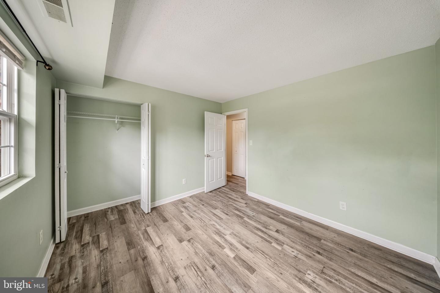 11902 Tarragon Rd #e Property Photo 17