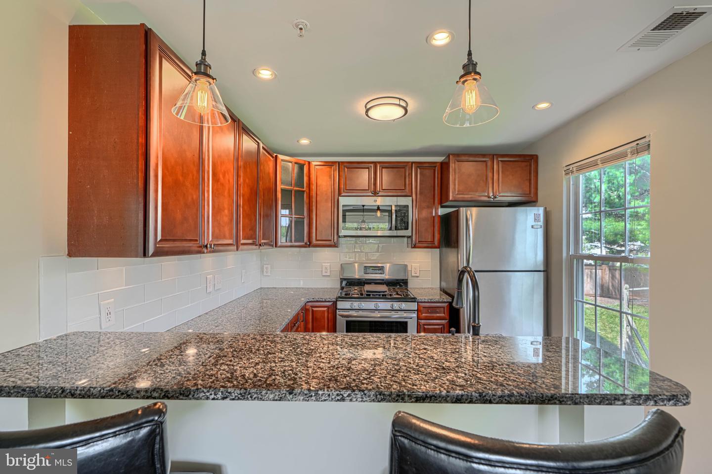 8807 Stone Ridge Cir #102 Property Photo 12