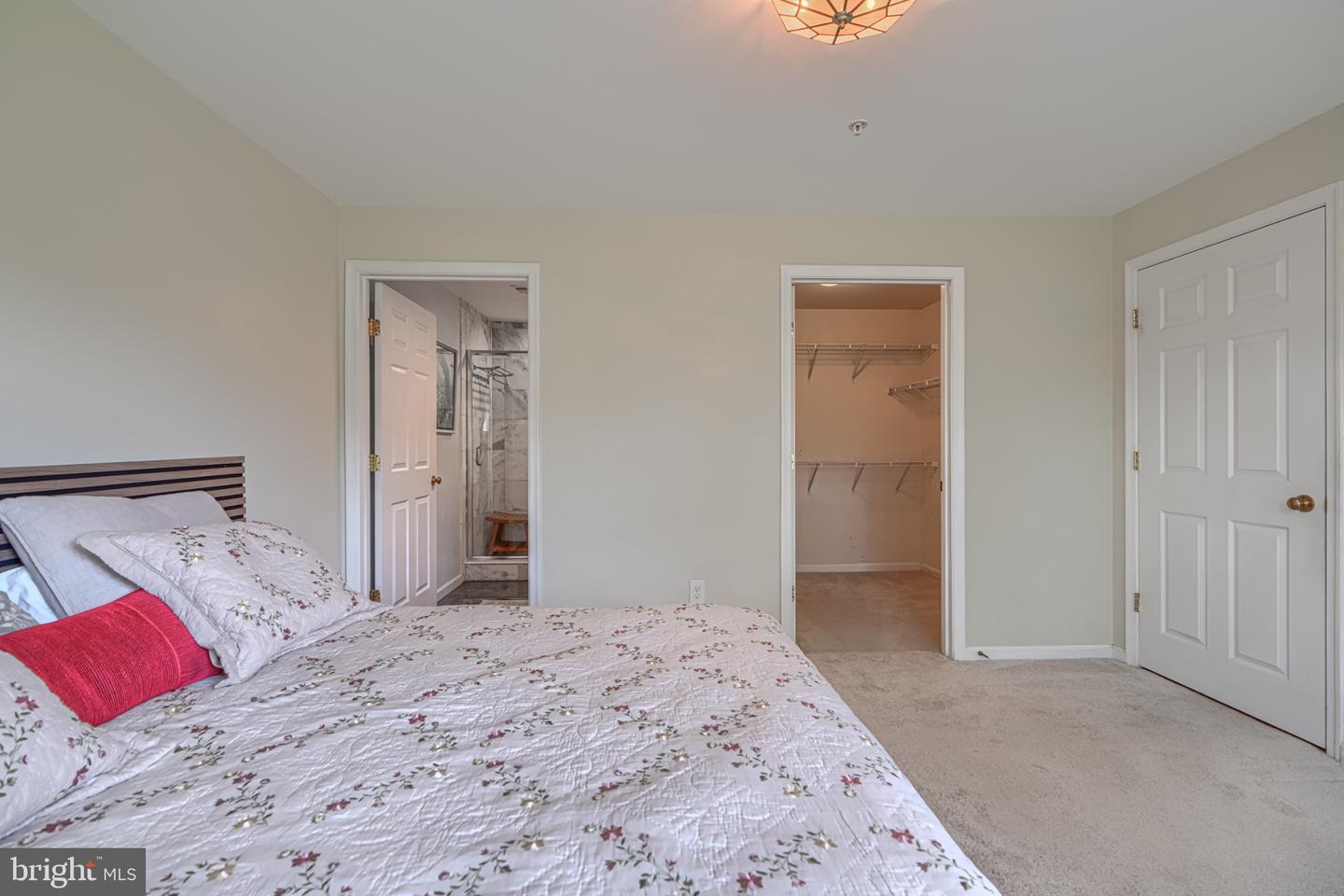 8807 Stone Ridge Cir #102 Property Photo 17