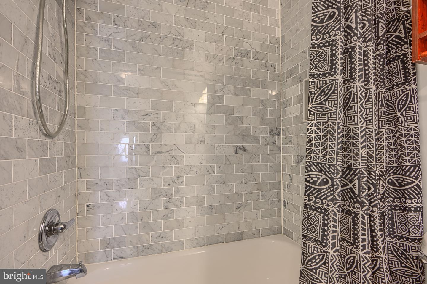 8807 Stone Ridge Cir #102 Property Photo 25
