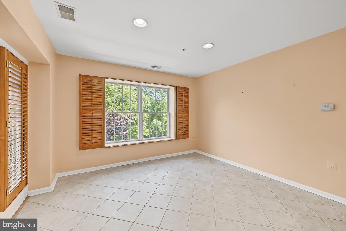 12030 Tralee Rd #305 Property Photo 16